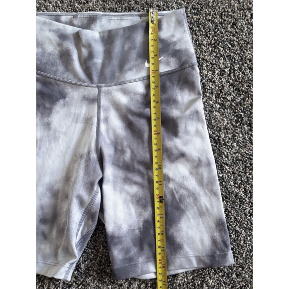 Nike Dri Fit Athletic Short Size XS With A Gray And White Tie Dye Pattern. - Picture 6 of 6